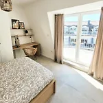 Apartmán Pine Point With Terrace, Shared Pool, Tennis Court