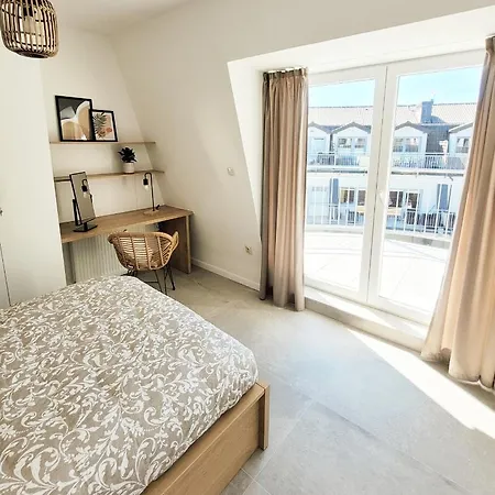 Lejlighed Pine Point With Terrace, Shared Pool, Tennis Court