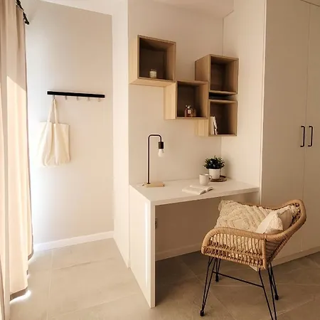 Pine Point With Terrace, Shared Pool, Tennis Court