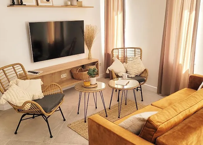 Apartman Pine Point With Terrace, Shared Pool, Tennis Court