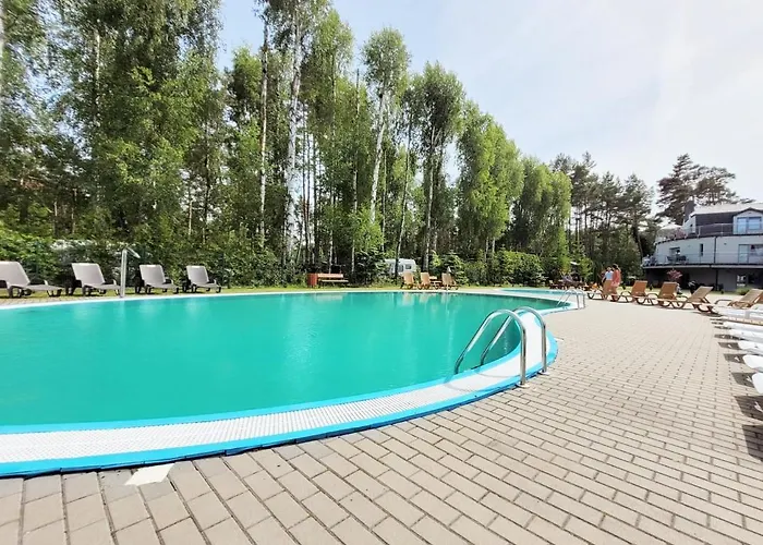 Pine Point With Terrace, Shared Pool, Tennis Court Apartman Pobierowo