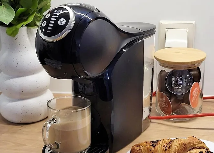 Pine Point With Terrace, Shared Pool, Tennis Court Daire